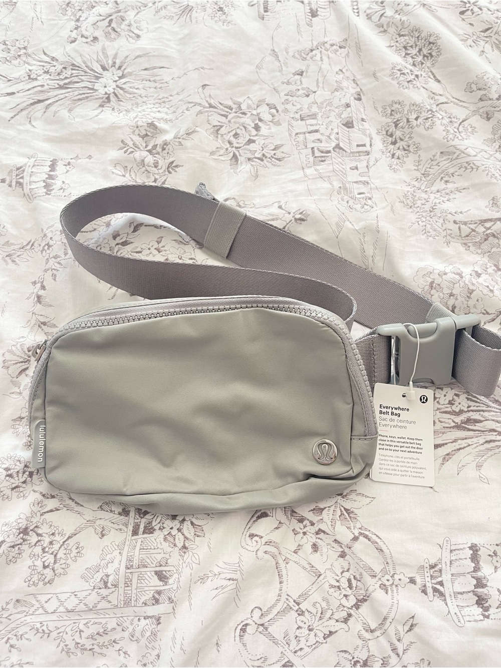 Lululemon Everywhere Belt Bag